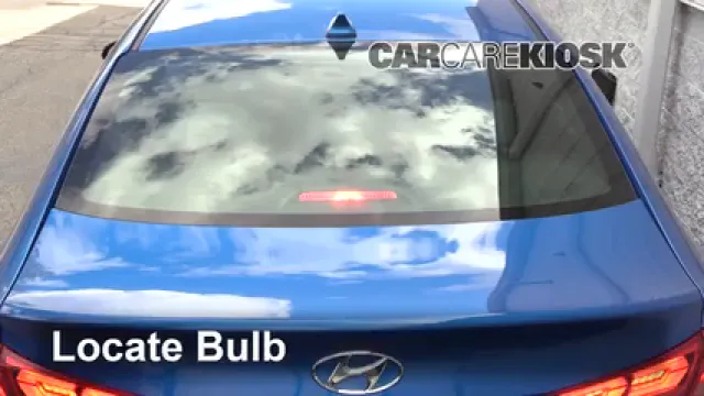 2018 Hyundai Elantra Sport 1.6L 4 Cyl. Turbo Luces Luz de freno central (reemplazar foco)